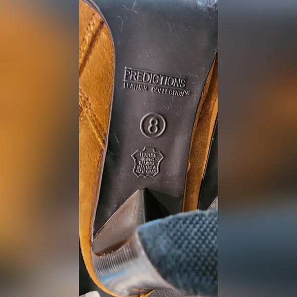 Predictions Women's Size 8 Tan Suede Fringe Boots - Picture 8 of 8